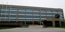 浙江 ** 硅材料公司用17yy经典小游戏
自动排渣过滤机活性炭脱色解决硅油除杂问题