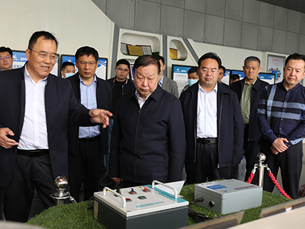 新乡市副市长祁文华带队调研17yy经典小游戏股份